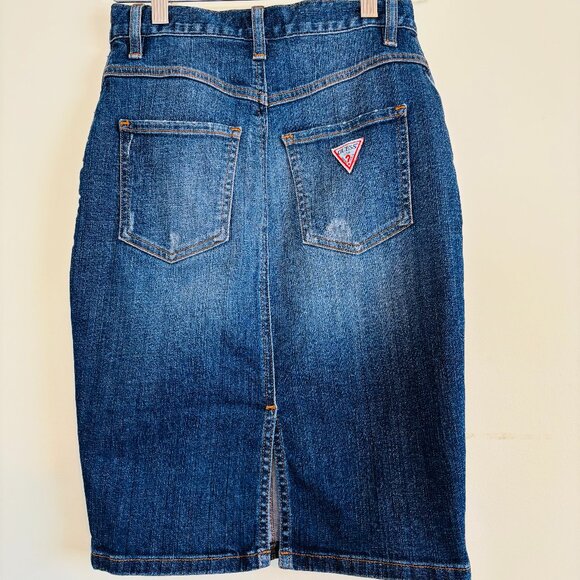 Guess jean skirt - Picture 2 of 3